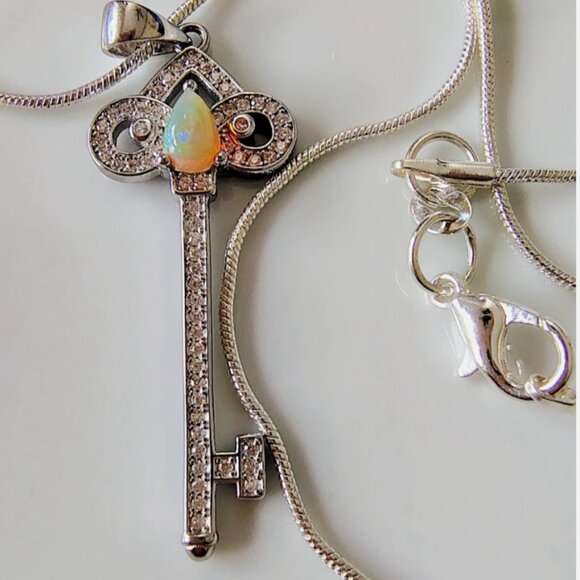 Beautiful Opalescent Glass Key Pendant Clear Rhinestones Necklace October - Picture 1 of 5